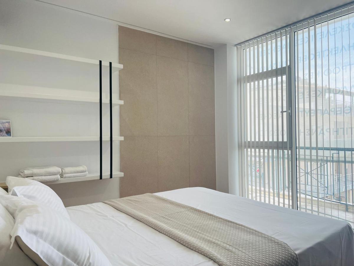 ארטמידה Penthouse & Apartments By The Sea Airport Airstay מראה חיצוני תמונה