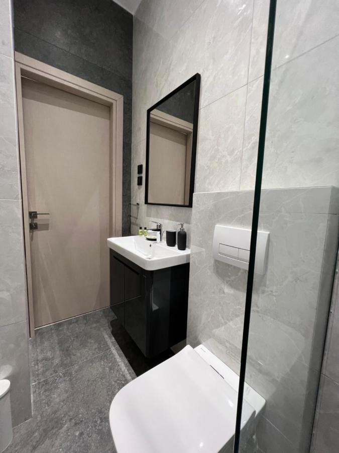 ארטמידה Penthouse & Apartments By The Sea Airport Airstay מראה חיצוני תמונה